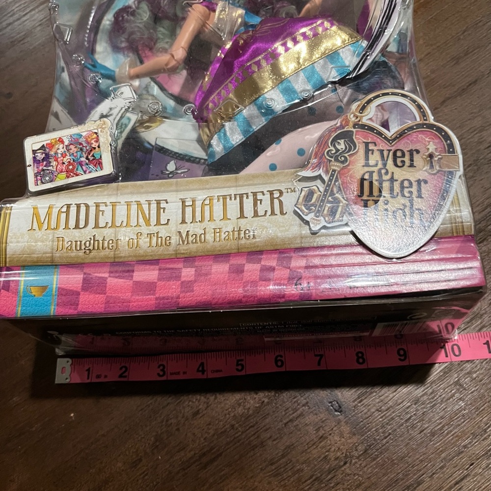 Mattel Discontinued Ever After High Doll Madeline by Madeline Hatter 17 in High - Picture 11 of 13